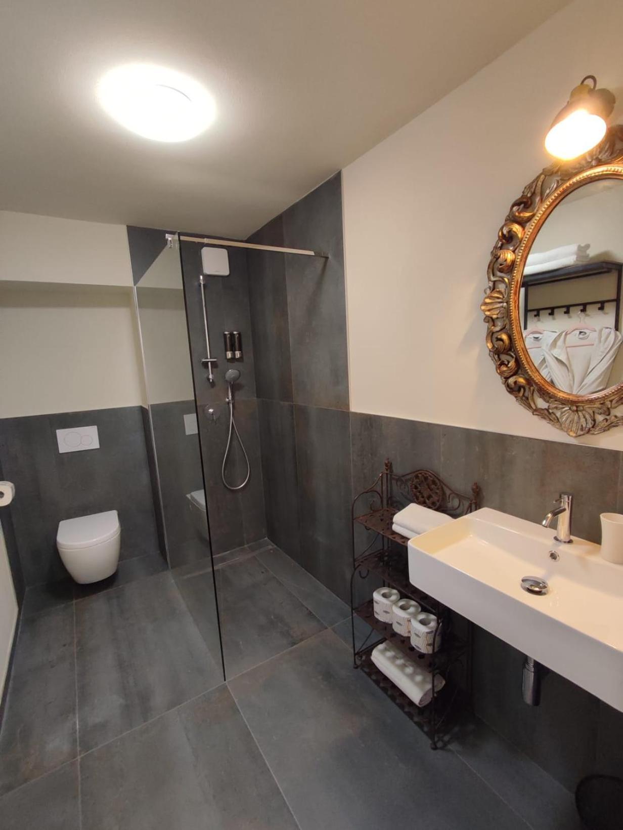 Casa Vacanze Bella-Host By Foresteria Bergamo Bella Eksteriør billede